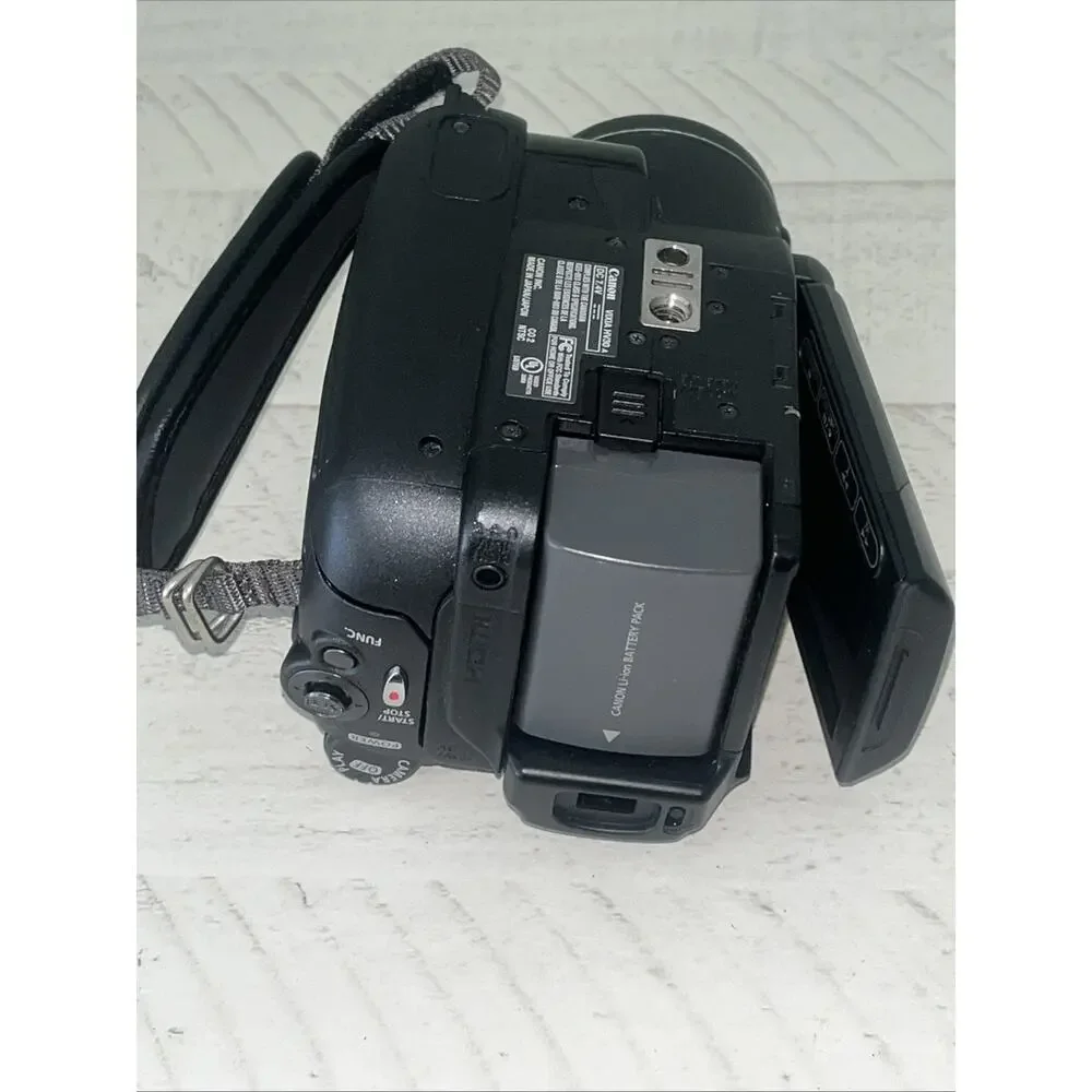 Canon Vixia HV30 Camcorder - Black - For Parts Or Repair!‼️ Read